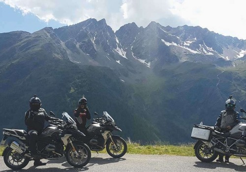 Navigating Different Road Rules and Cultures on a Motorcycle: A Guide for Enthusiasts